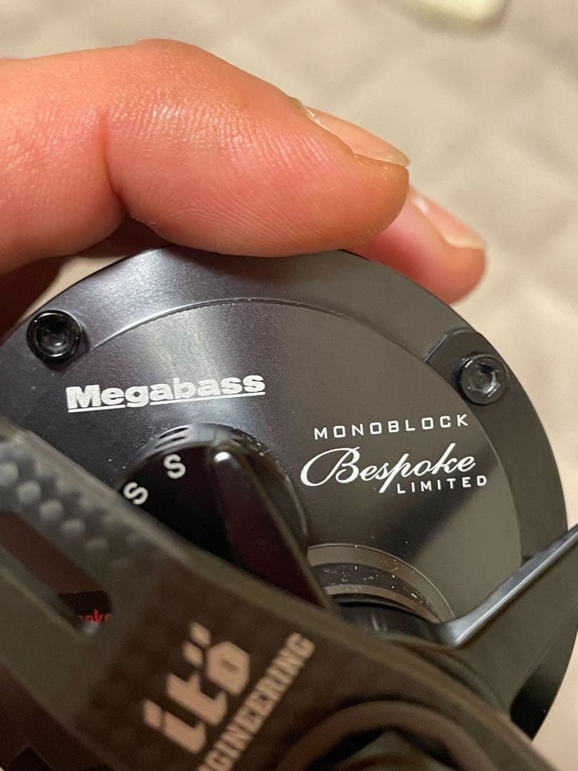 Megabass モノブロック　レーシングコンディション　右ハンドル