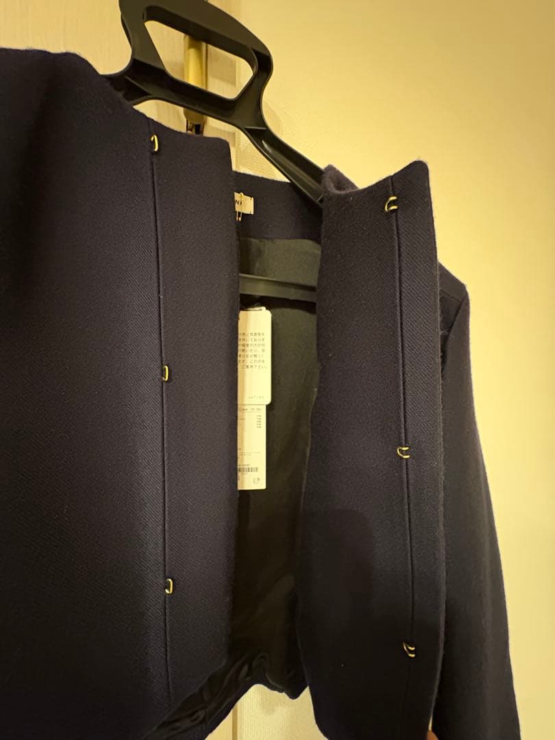 ★新品未使用【BLAMINK】ショート丈ノーカラージャケット(NAVY)