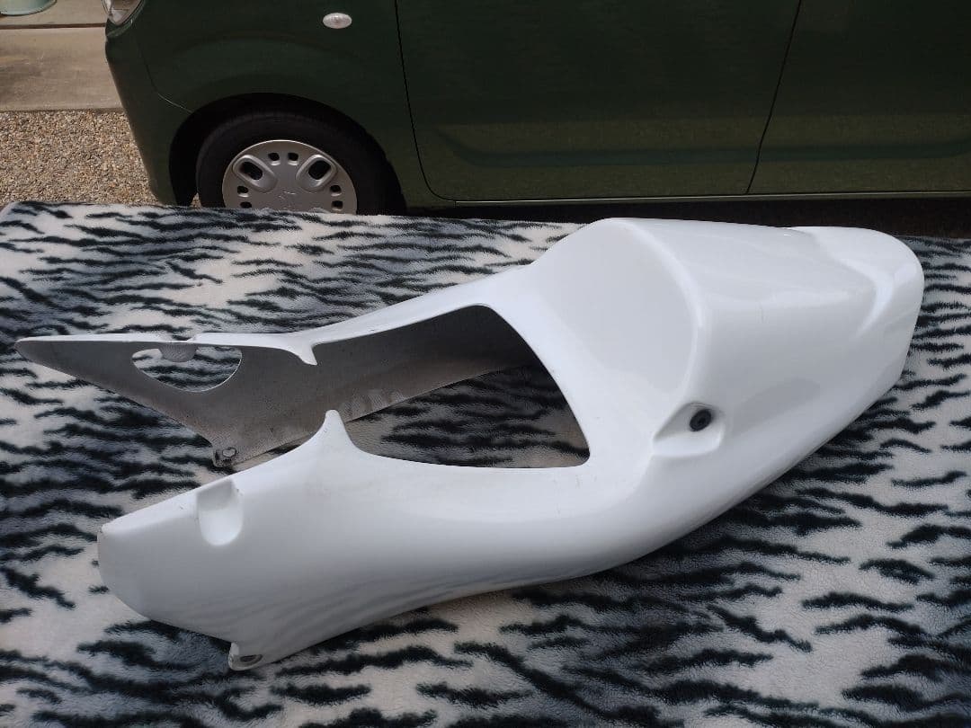 NSR250 MC28用FRPカウルセット　引取りに来られる方