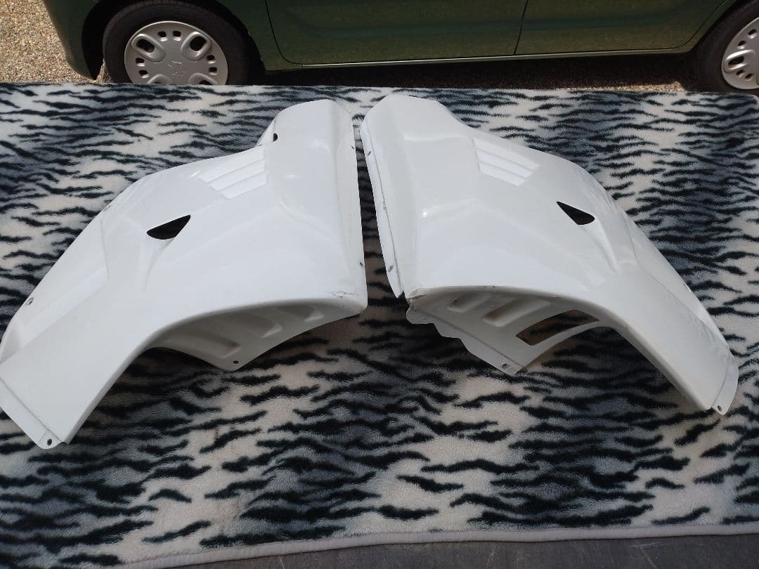 NSR250 MC28用FRPカウルセット　引取りに来られる方