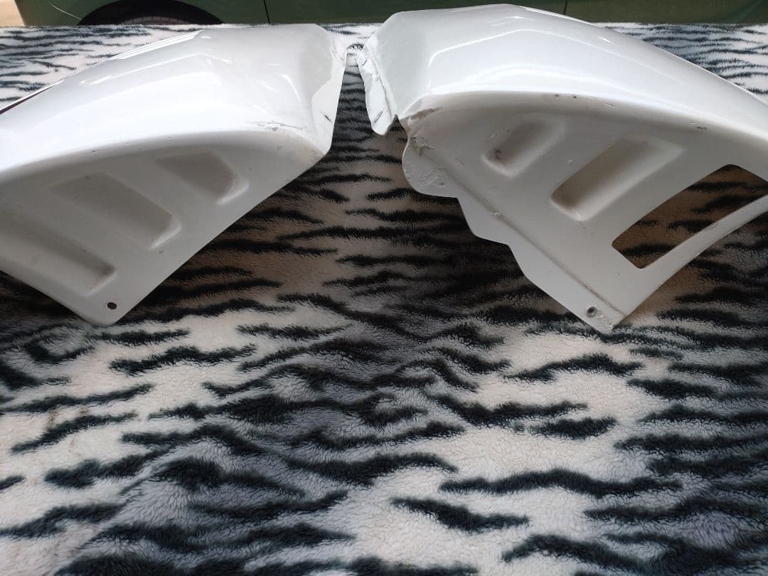 NSR250 MC28用FRPカウルセット　引取りに来られる方