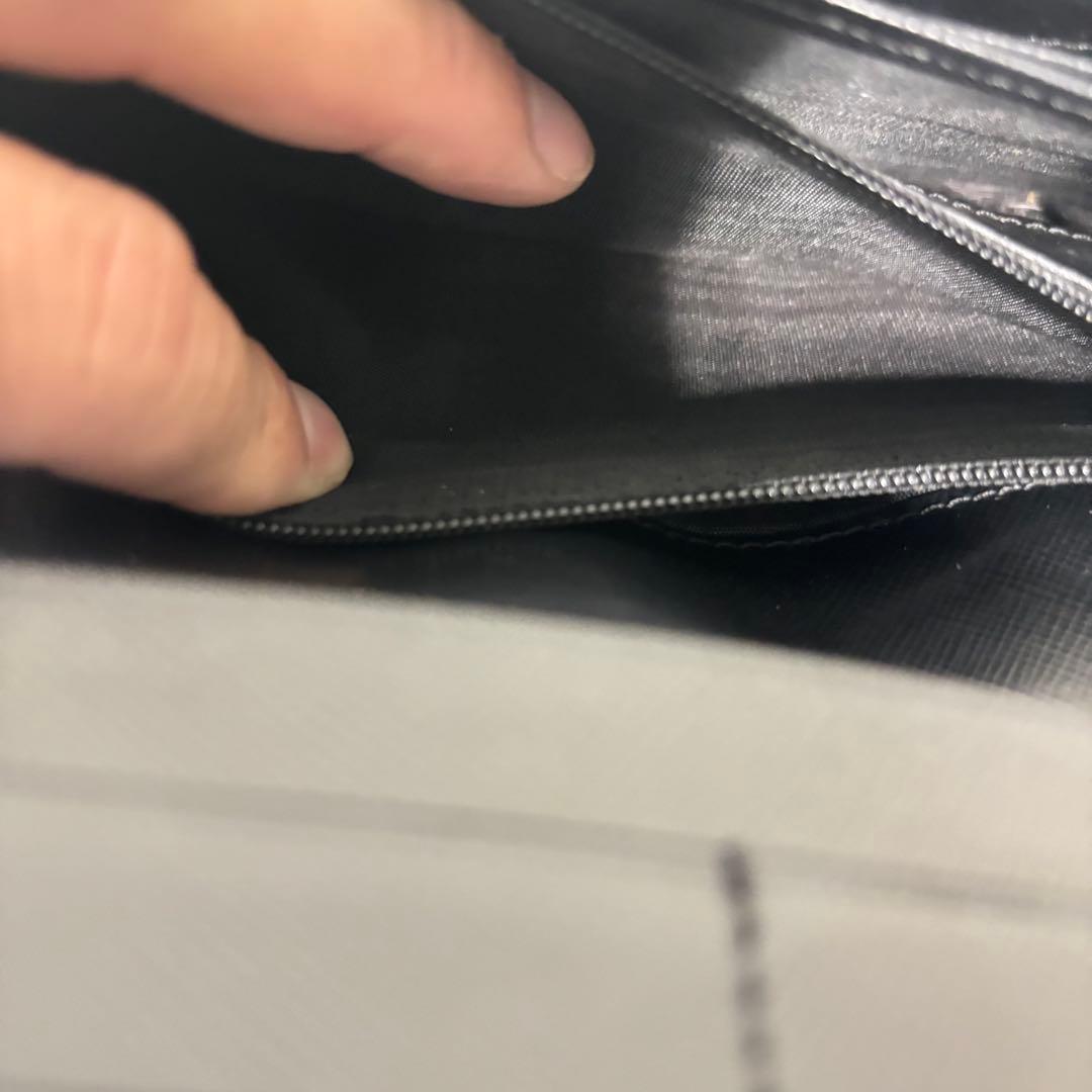 美品　PRADA プラダ　ブラック ナイロン　長財布　二つ折り財布