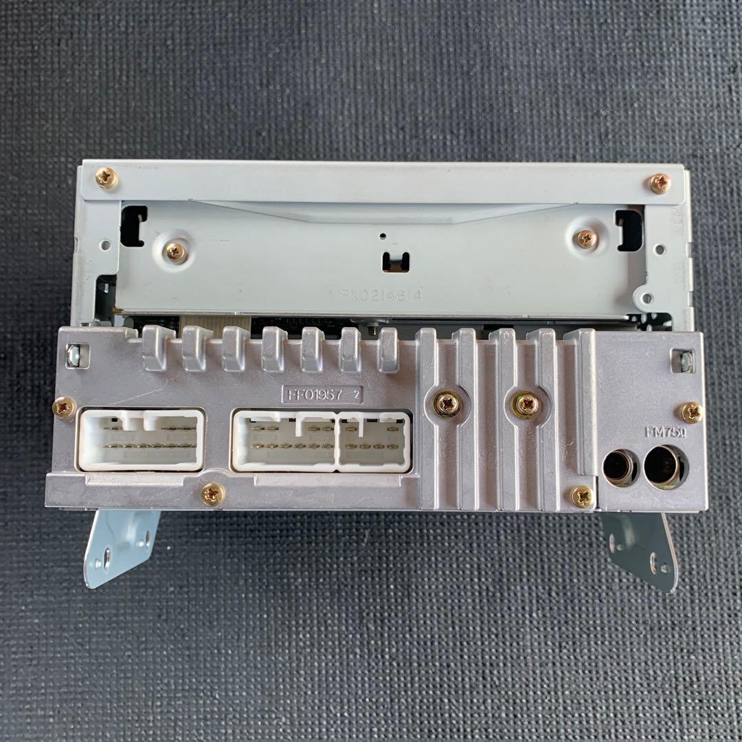 トヨタ　17クラウン　純正オーディオプレイヤー　CD カセット　中古品