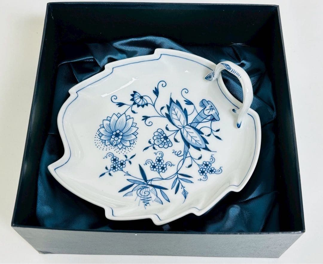 ドイツ　マイセン ブルーオニオン リーフディッシュ【10163m】