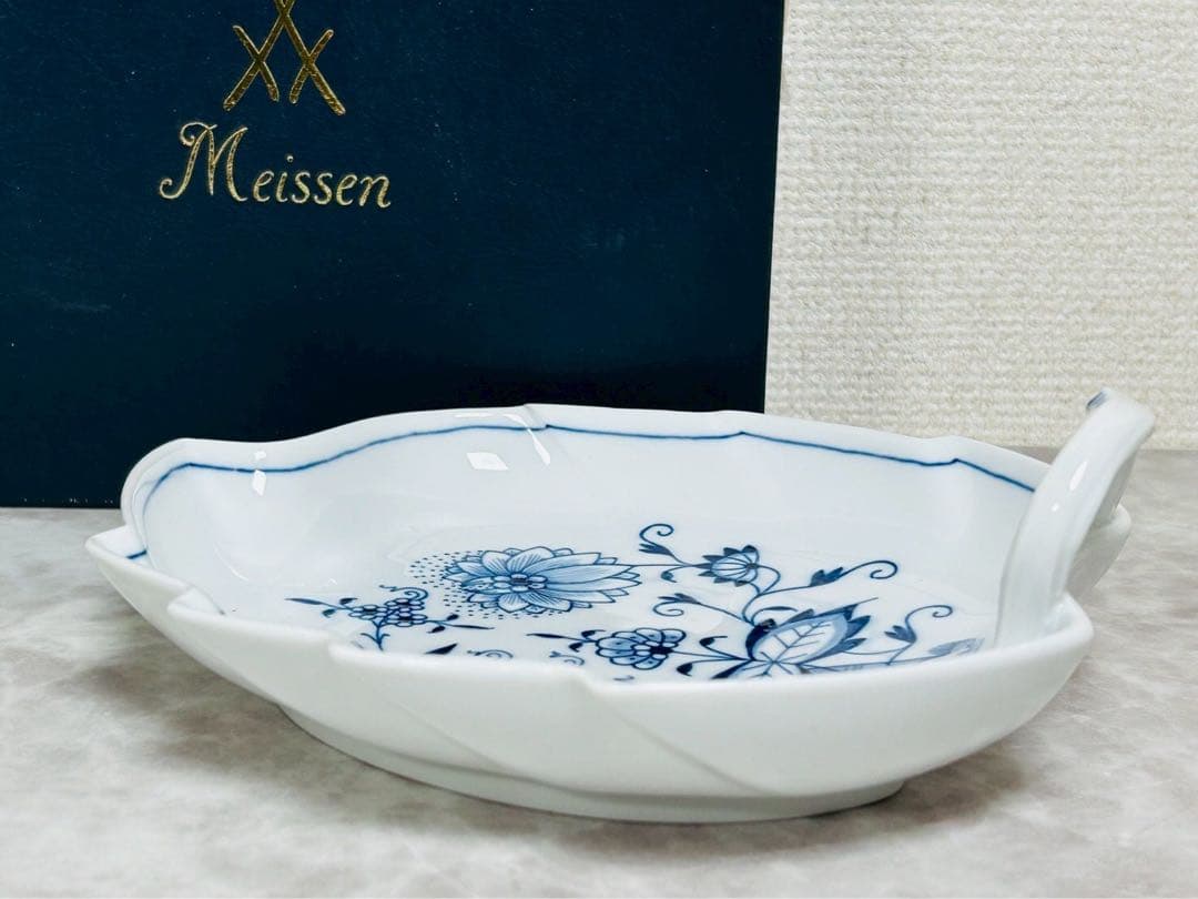 ドイツ　マイセン ブルーオニオン リーフディッシュ【10163m】