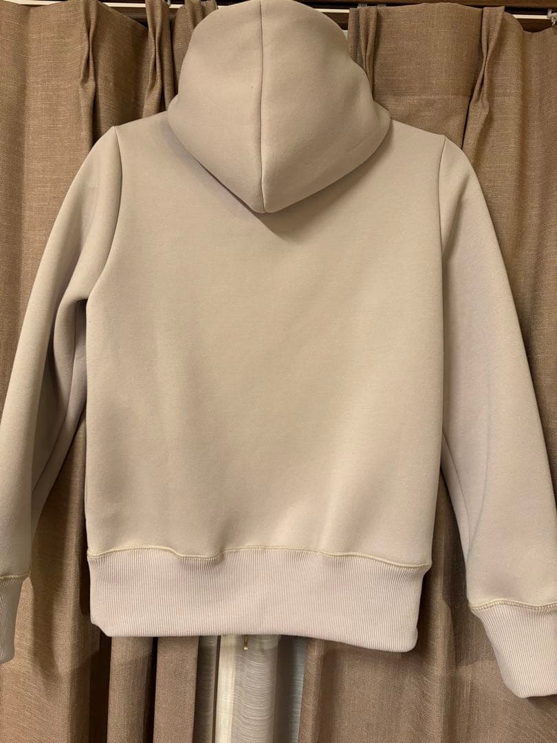 リブドロワ　ZIPパーカー