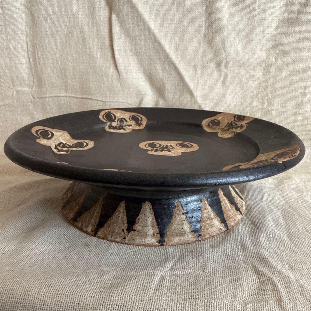 工房十鶴　高台皿　ドクロ　やちむん