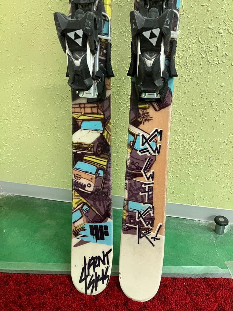 4FRNT 167cm グラフィックデザイン スキー板