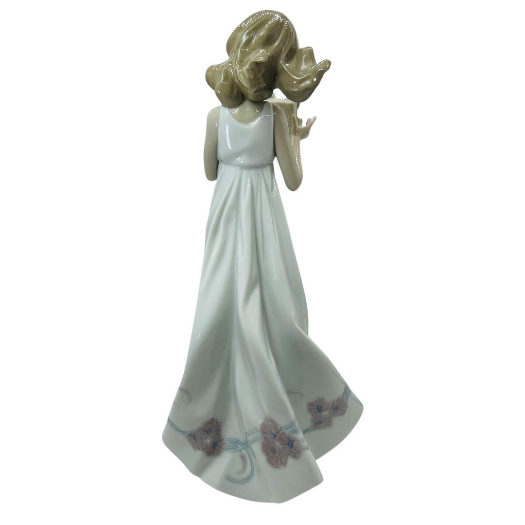 リヤドロ LLADRO 私の宝もの 6777 箱付 フィギュリン