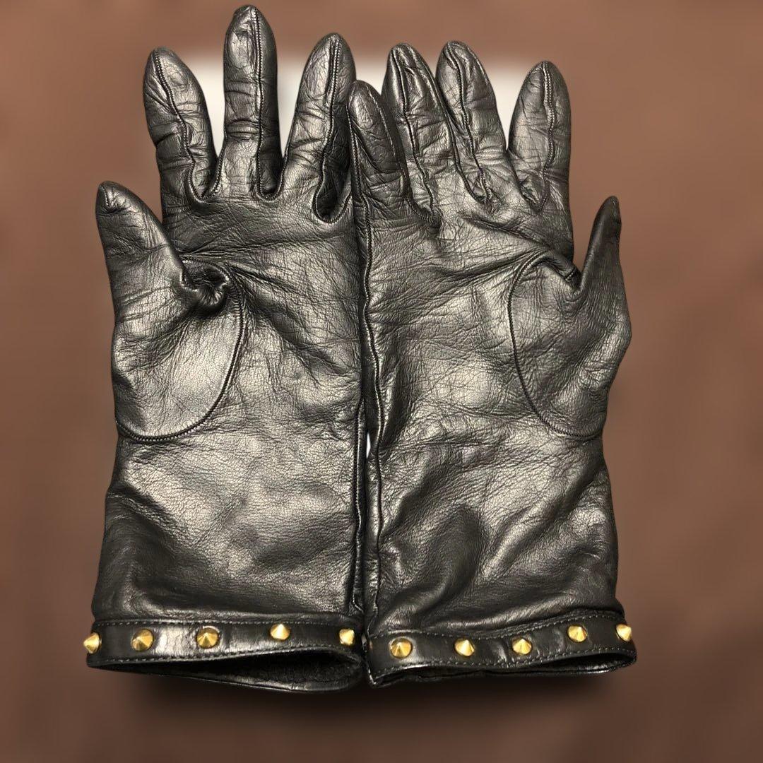GUCCI スタッズ付き黒レザー手袋