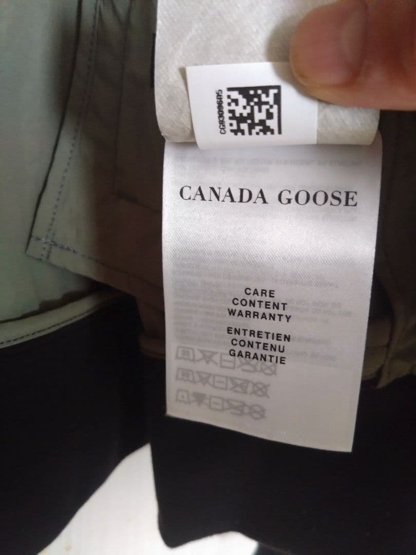 カナダグース オリーブグリーン ジャンパー バートレットボンバー S