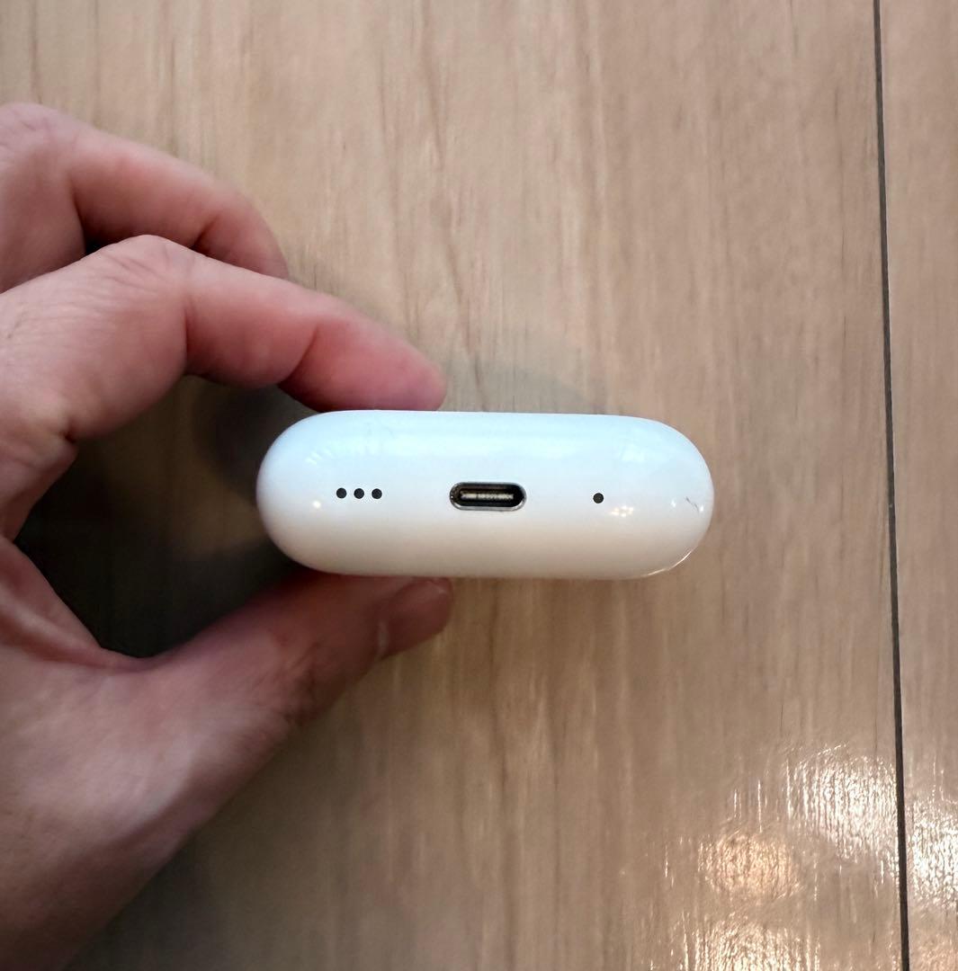 AirPods 第二世代　USB-Cタイプ　イヤーチップ付き