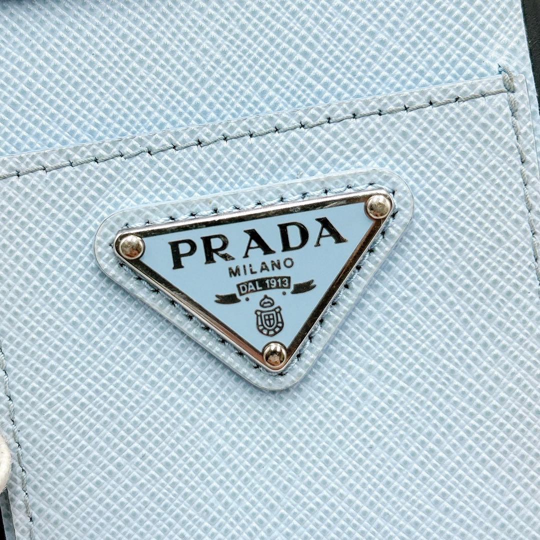 美品 ＊ PRADA サフィアーノ 三角ロゴ iPhone 14 pro ケース