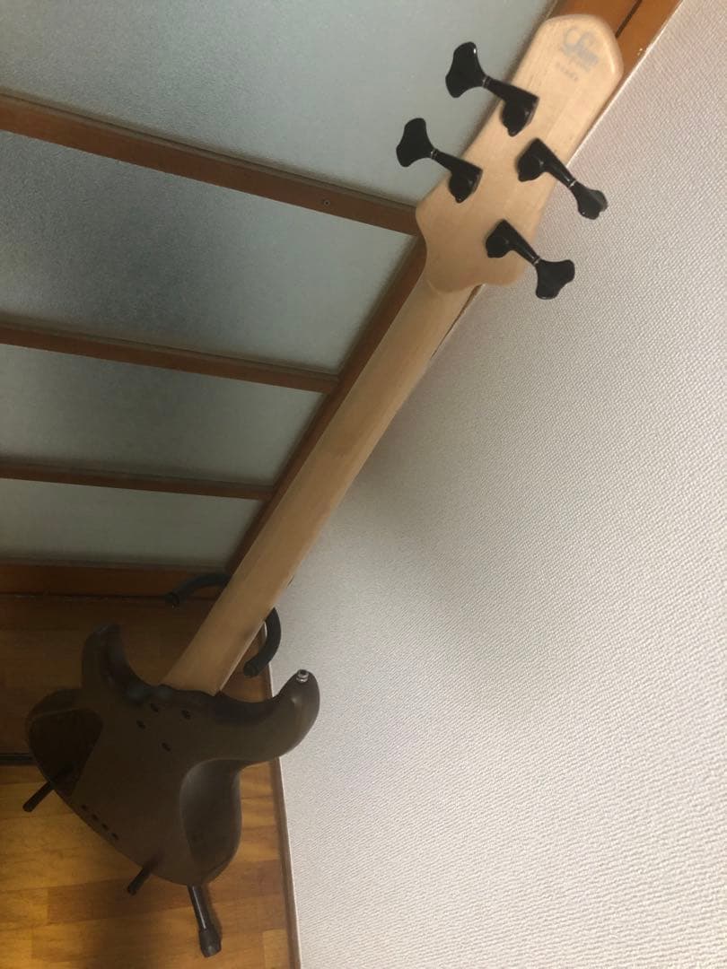 STR LS42 4弦ベース 24フレット　アクティブ