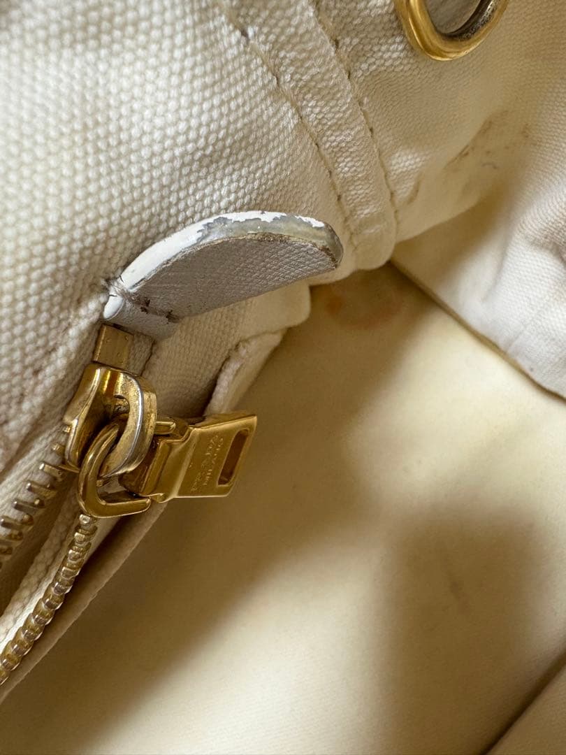 PRADA ホワイト トートバッグ