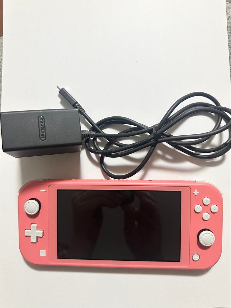 Nintendo Switch Lite 本体 コーラル 充電器付き
