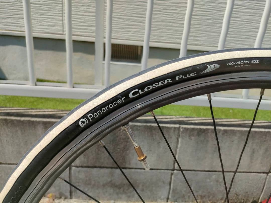 NESTO FALAD　赤　430　2022年11月購入