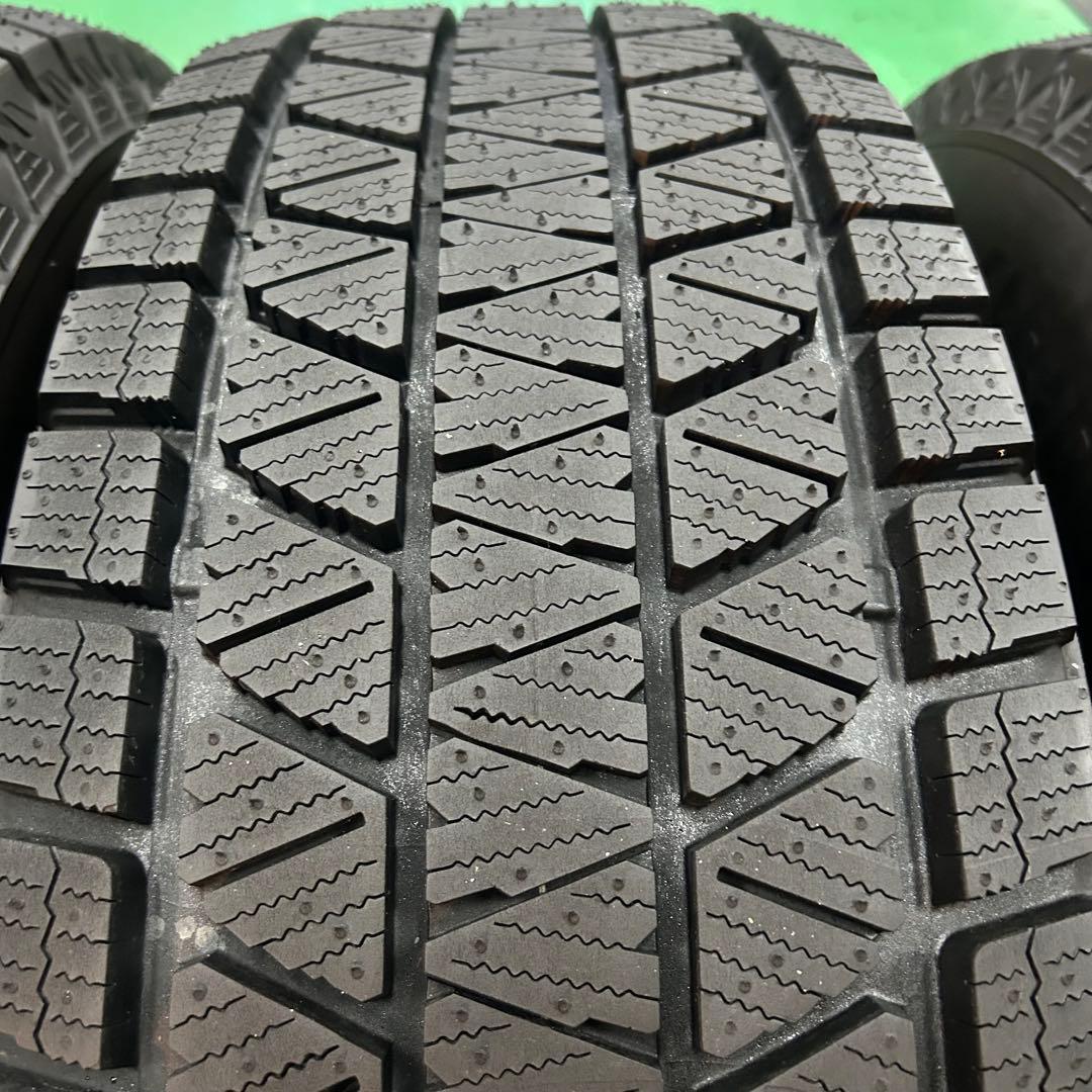 中古スタッドレス265/70R16ブリザック新品同様4本セット　ハイラックス等に