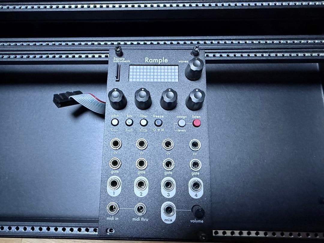 Squarp Rample サンプラー・モジュラーシンセサイザー
