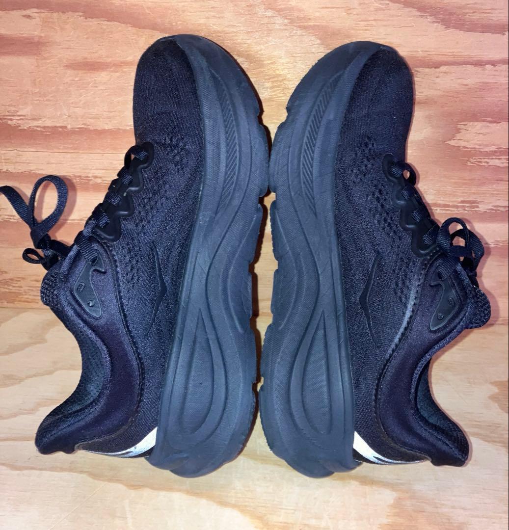 ホカオネオネ　ボンダイ9 23センチ