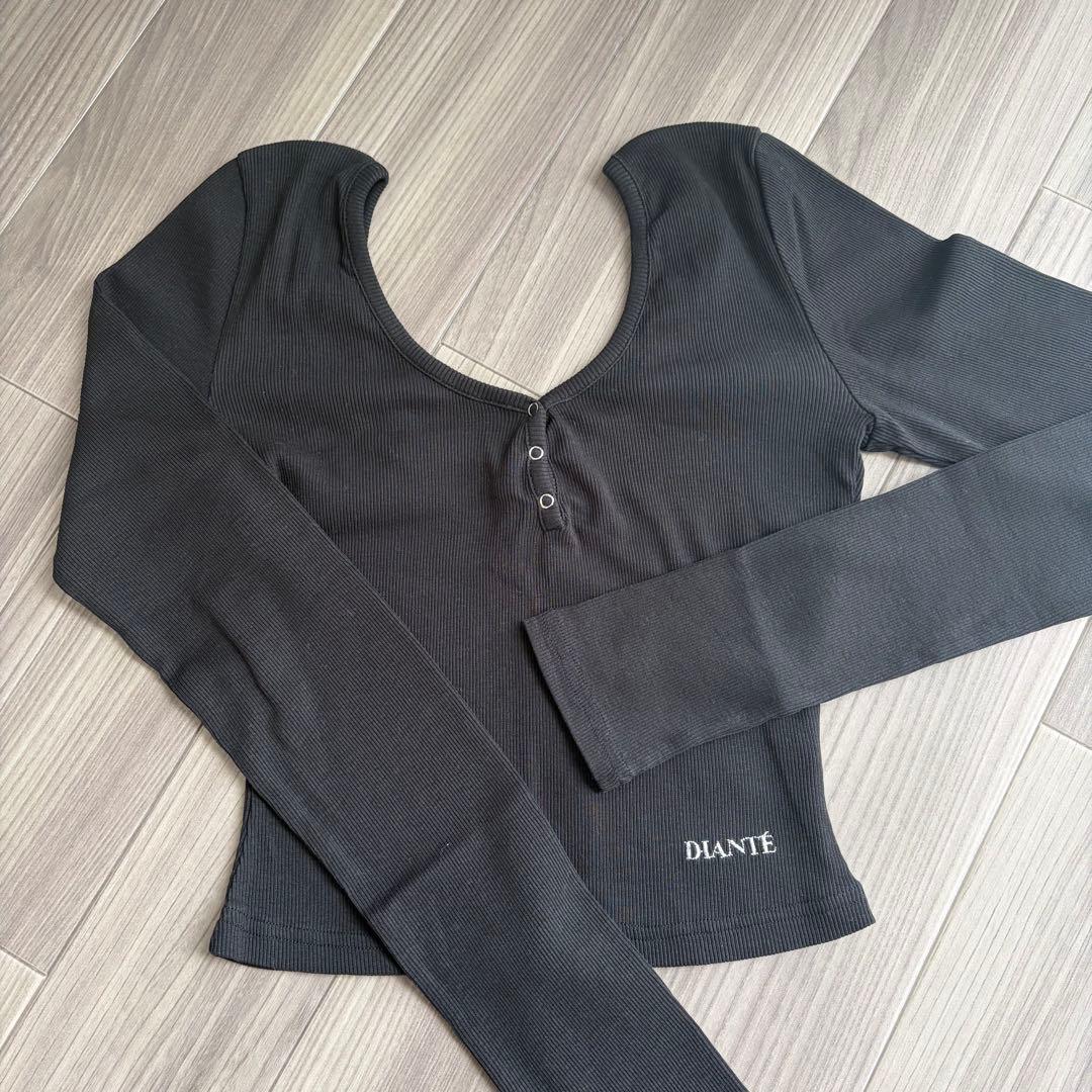 DIANTE ブラック 長袖 トップス