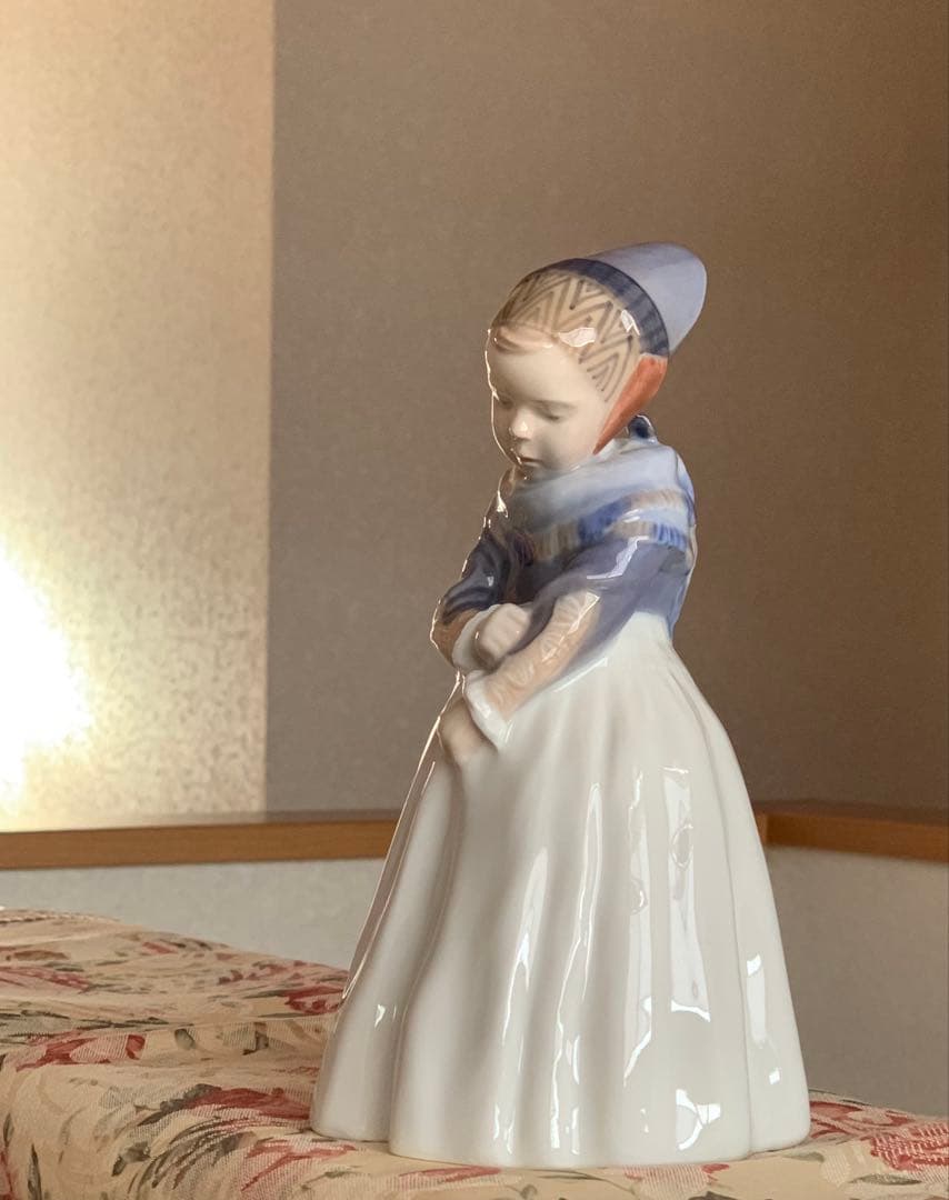 ロイヤルコペンハーゲン★Amager Fanoe Girl アマの少女★美品