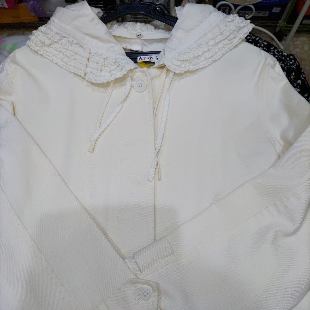 ワンダフルワールド　白　ピコフリル付のフード付　ロングコート　PH.KI.IG