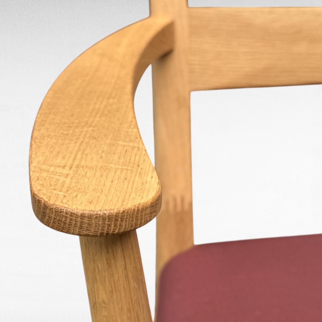 ③カリモク CT6110E602 人気1位 日本製 肘付きチェア 単品売り