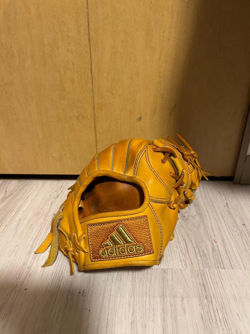 軟式用グローブ✨アディダスプロフェッショナル✨BID48✨内野