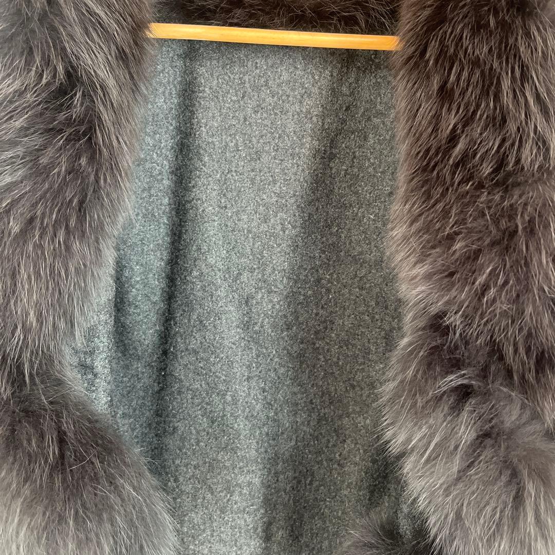 グレー ファー付き カシミヤ　ケープコート