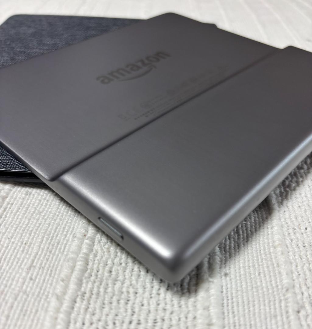 【お茶様】Kindle Oasis 第10世代 8GB 広告なし 純正カバー付き