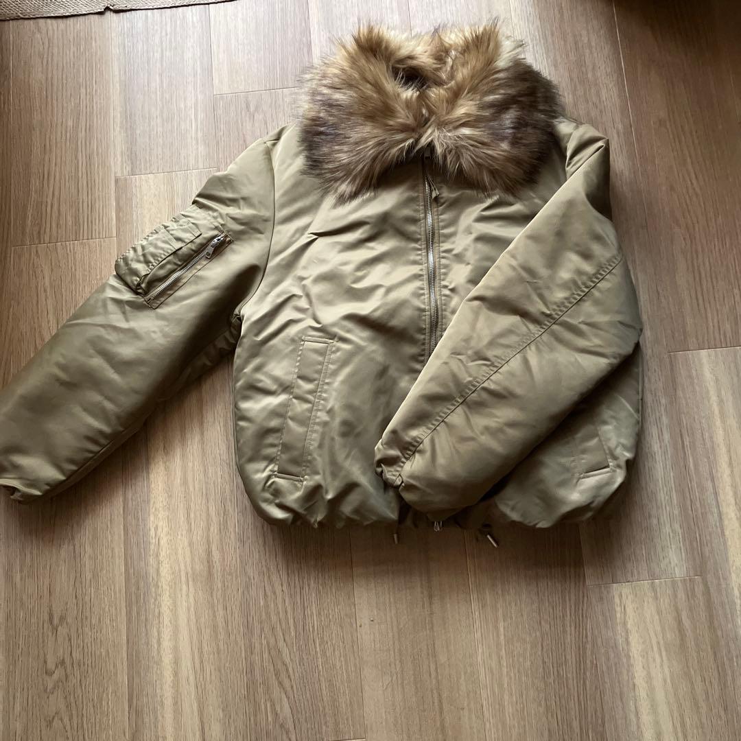 ZARA フェイクファー襟 ボンバージャケット ZW Sサイズ　新品