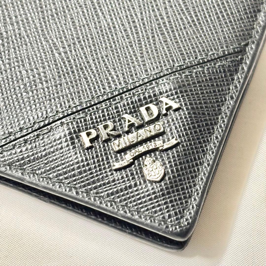 【未使用級】　PRADA マネークリップ　カードケース　メタルロゴ　サフィアーノ