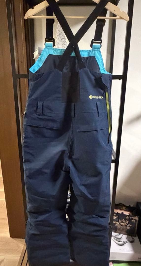 BURTONスノーボードウェアGORE-TEXビブパンツL(150-163cm)