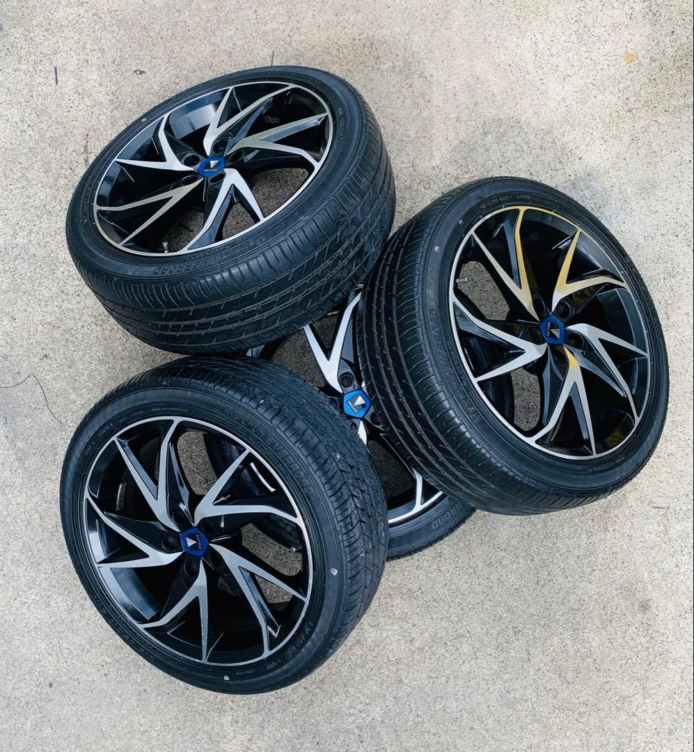 トヨタ 50系 プリウス モデリスタ ホイール、17インチ、タイヤ4本セット。