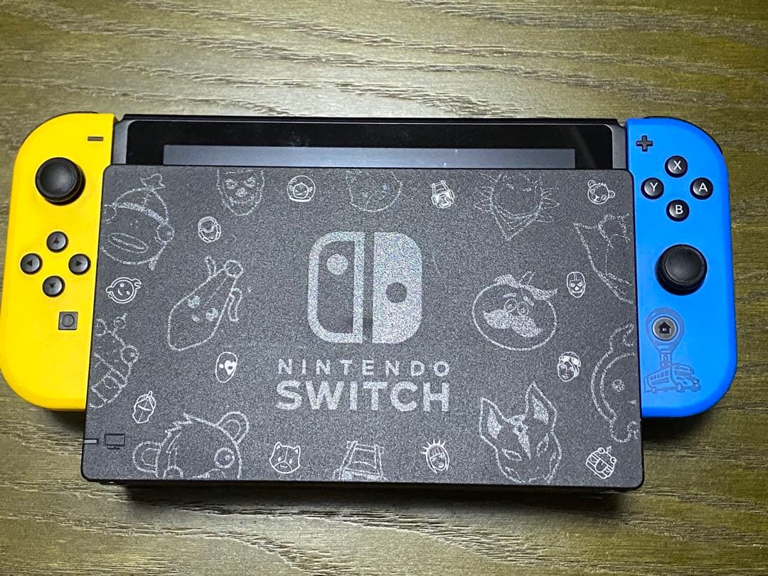 Nintendo Switch 本体 FortniteEdition