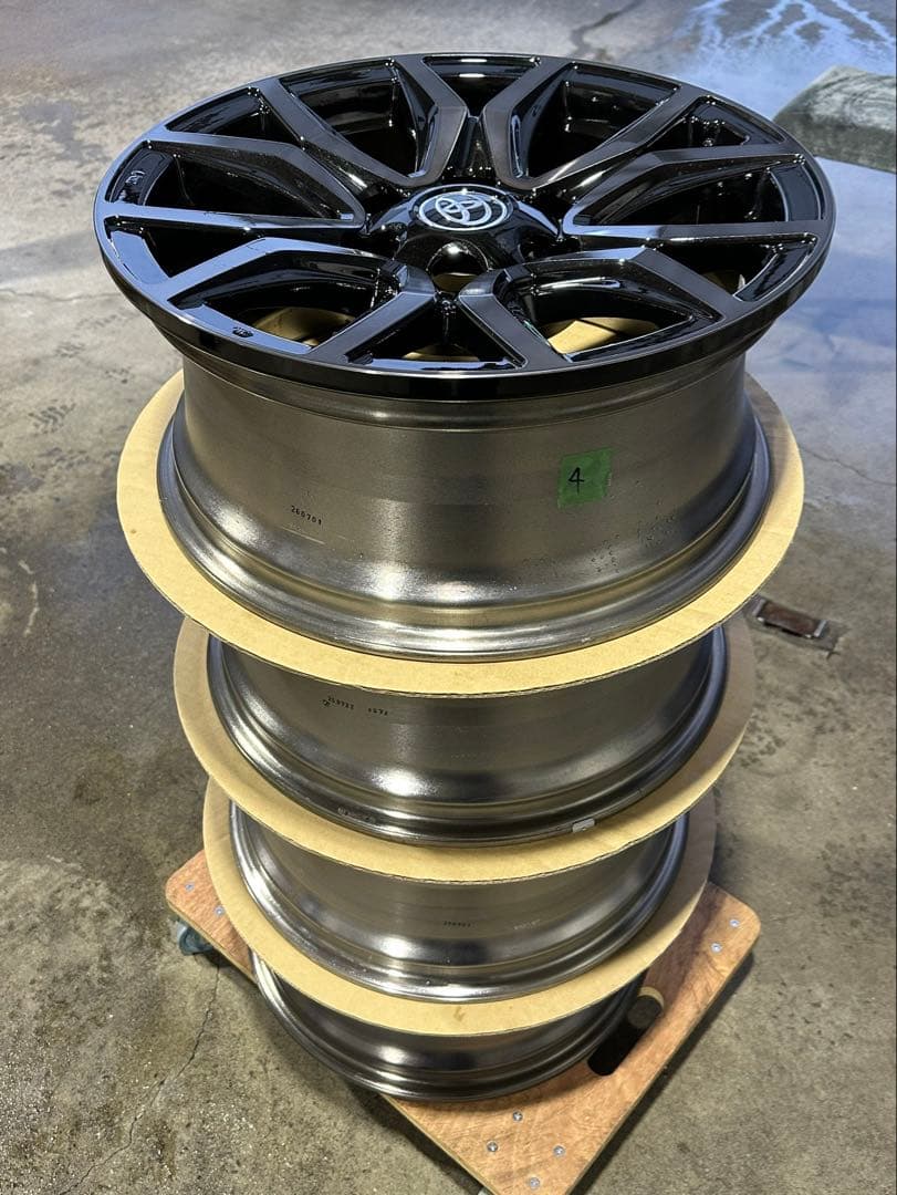 GUN125 ハイラックス　GR純正ホイール 4本セット