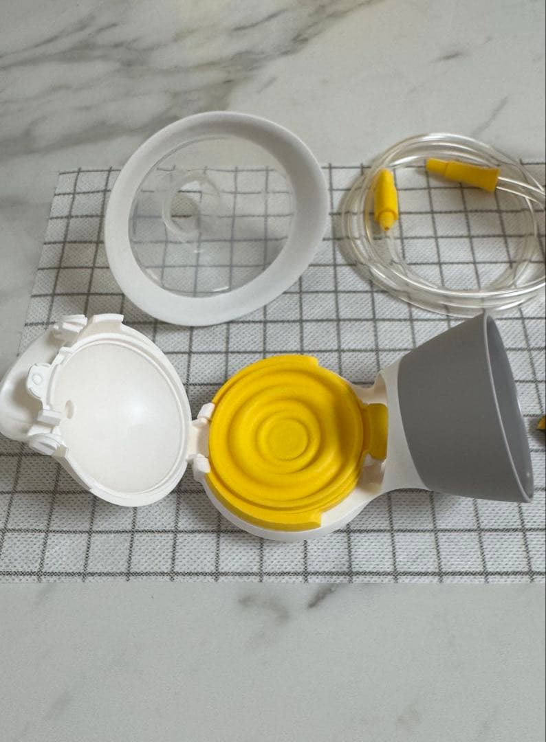 【現行品ほぼ未使用】Medelaメデラ ソロ電動搾乳機