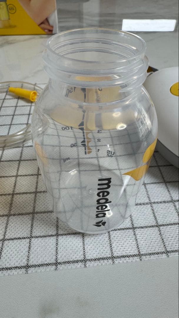 【現行品ほぼ未使用】Medelaメデラ ソロ電動搾乳機