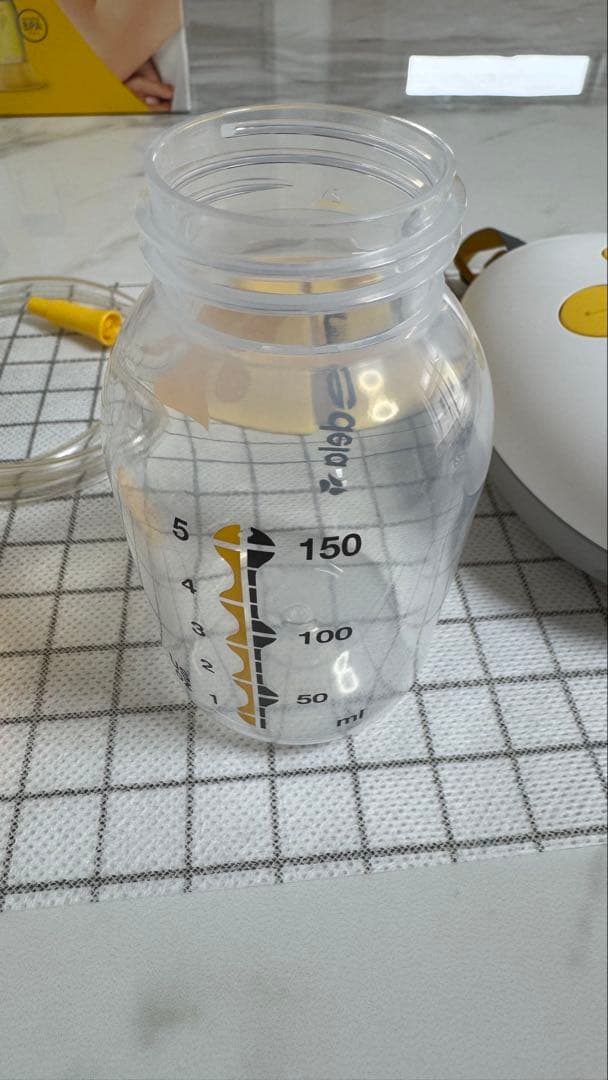 【現行品ほぼ未使用】Medelaメデラ ソロ電動搾乳機