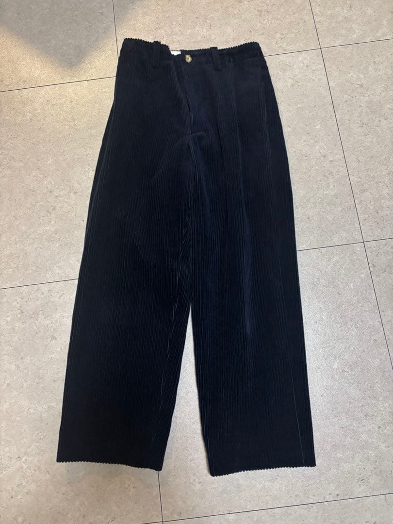 美品　BLAMINK コーデュロイパンツネイビー