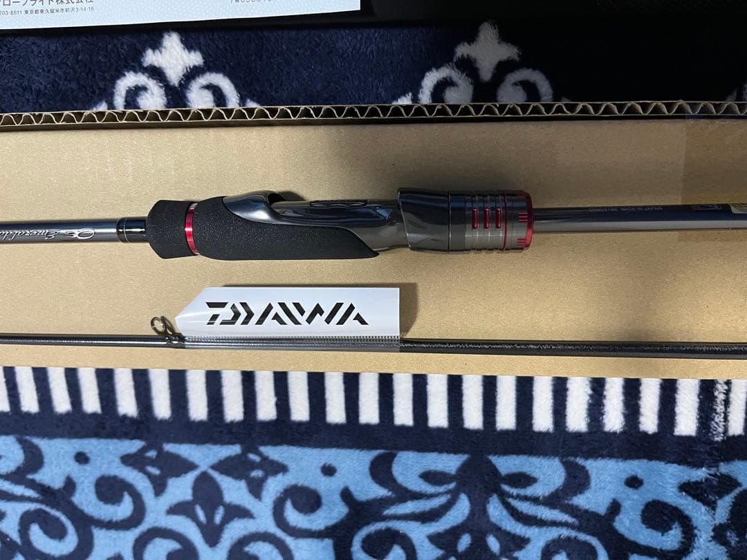 新品未使用　ダイワ エギングロッド エメラルダス ストイスト RT 76MMH