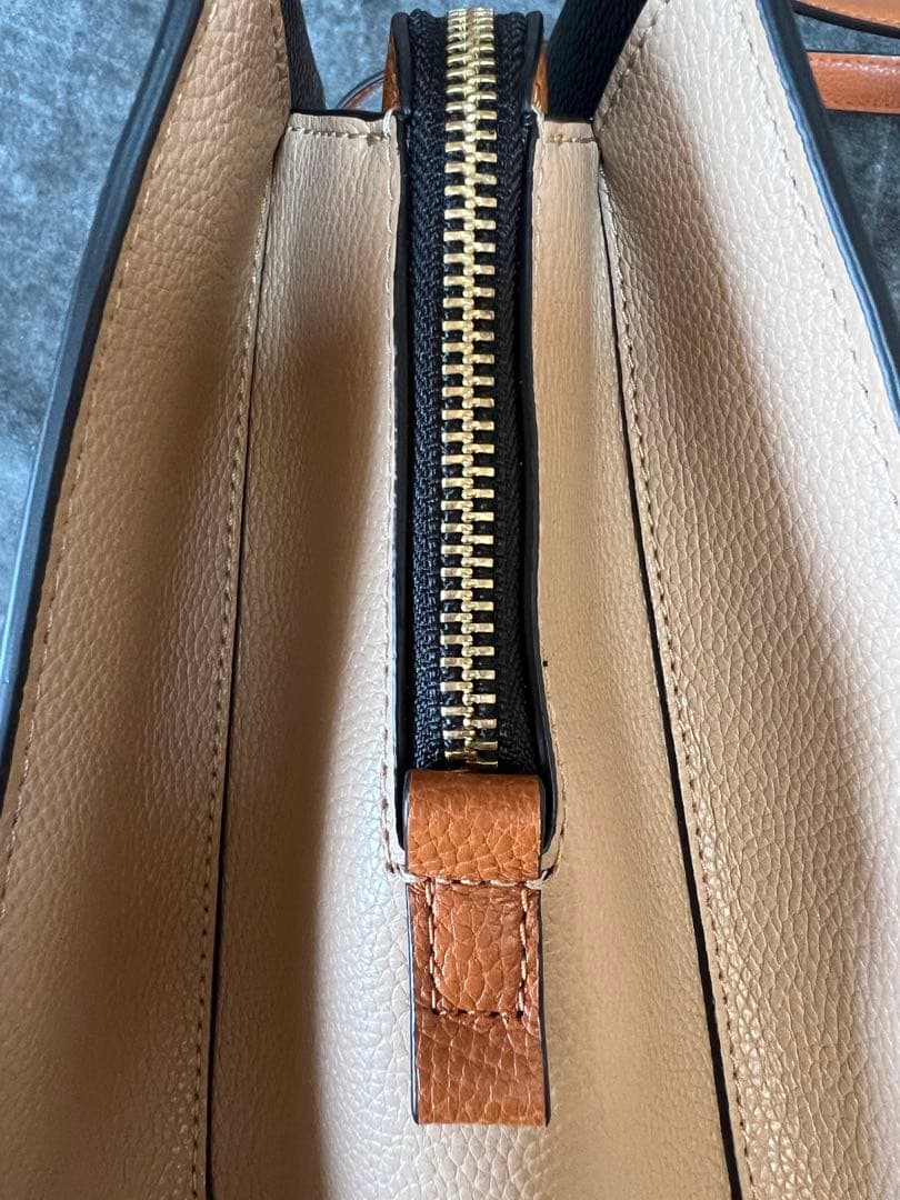 MARC JACOBS トートバッグ 黒/白/茶 値下げ