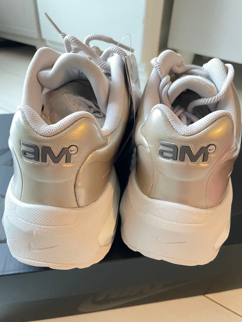 新品 タグ付 NIKE エア マックス ミューズ ナイキ 25cm