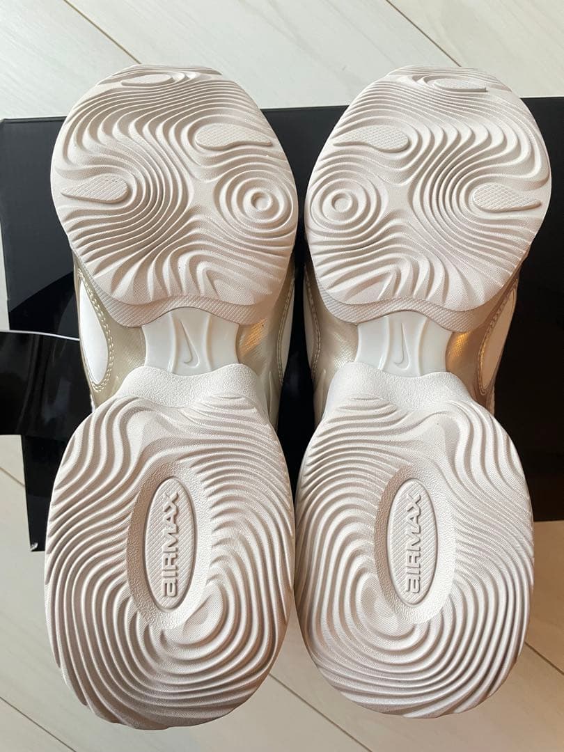 新品 タグ付 NIKE エア マックス ミューズ ナイキ 25cm