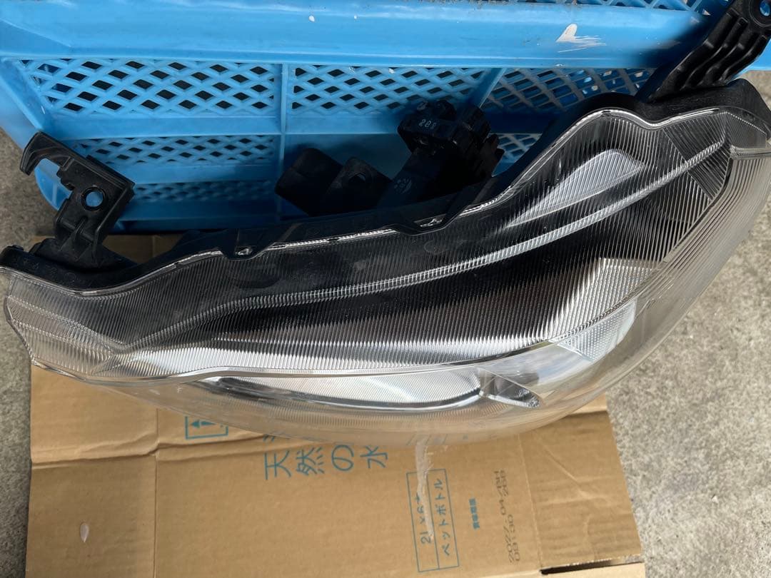 ダイハツミライースLA350S ヘッドライト