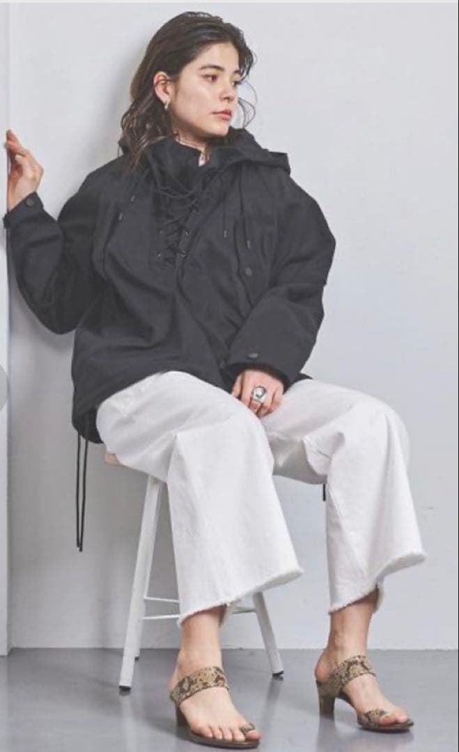 HYKE deck parka jacket ブラック　2 パーカー