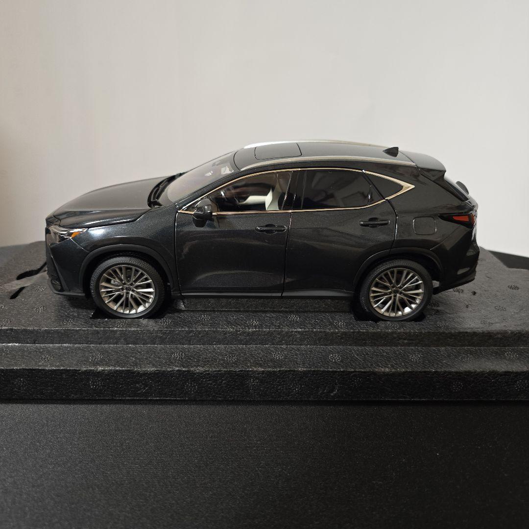 京商　レクサス　NX 450h+ 1/18 ミニカー　グラファイトブラック