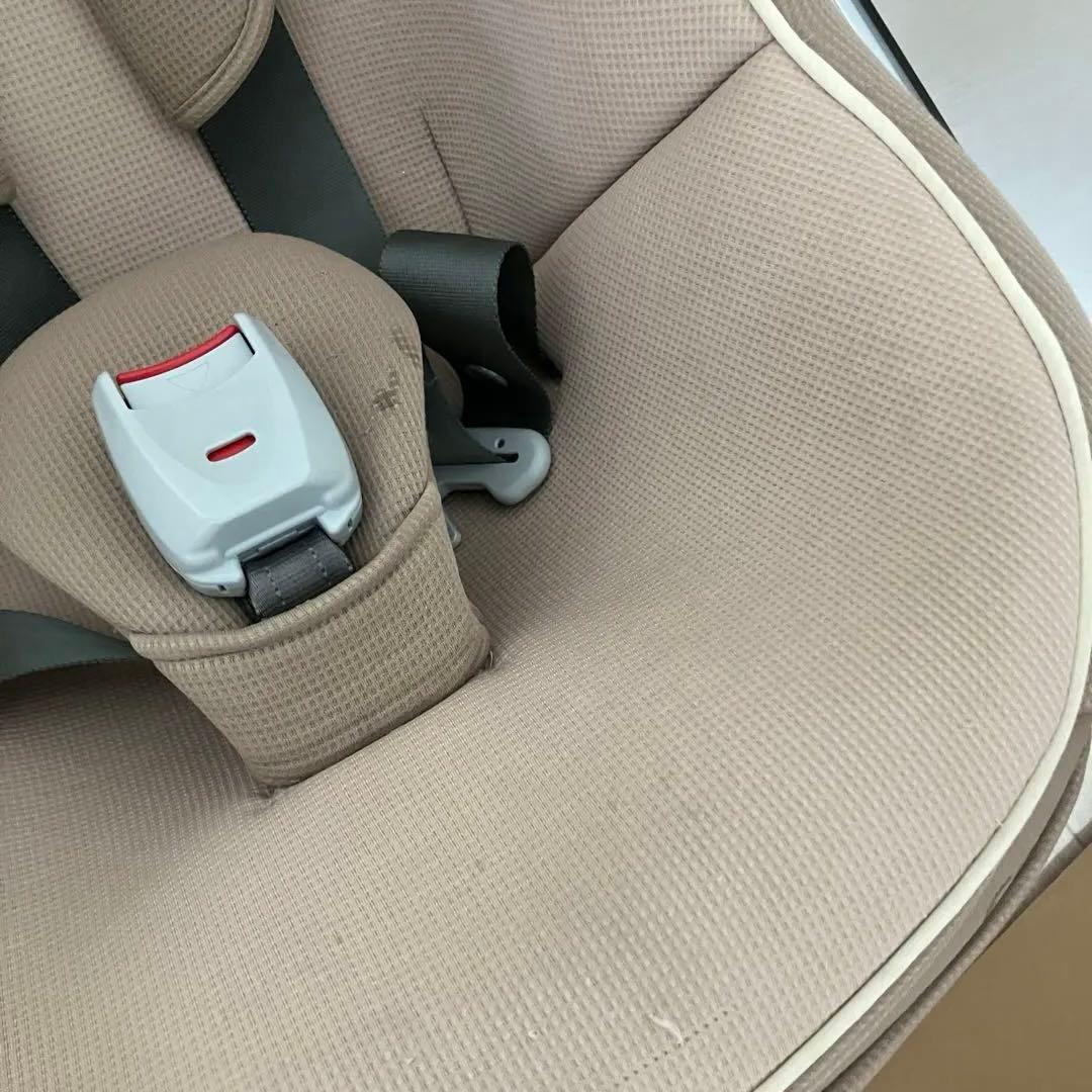 Combi コッコロ S UX チャイルドシート ヘーゼルナッツ ベージュ