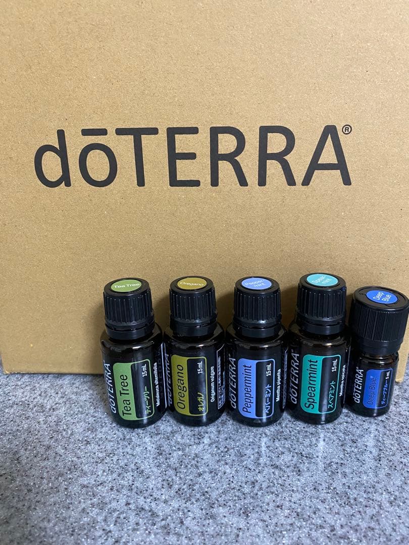 ドテラ　【正規品】　エッセンシャルオイルセット　ココナッツオイル　事典　付き